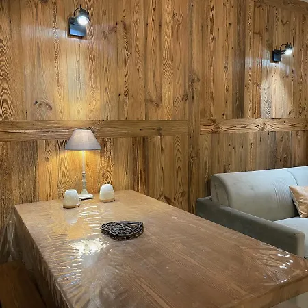 Holiday home Le Bouquetin 73: Cozy With Slope-side Pool And Panoramic Views