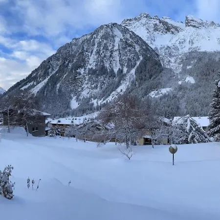 Holiday home Le Bouquetin 73: Cozy With Slope-side Pool And Panoramic Views Pralognan-la-Vanoise