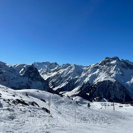 Le Bouquetin 73: Cozy With Slope-side Pool And Panoramic Views